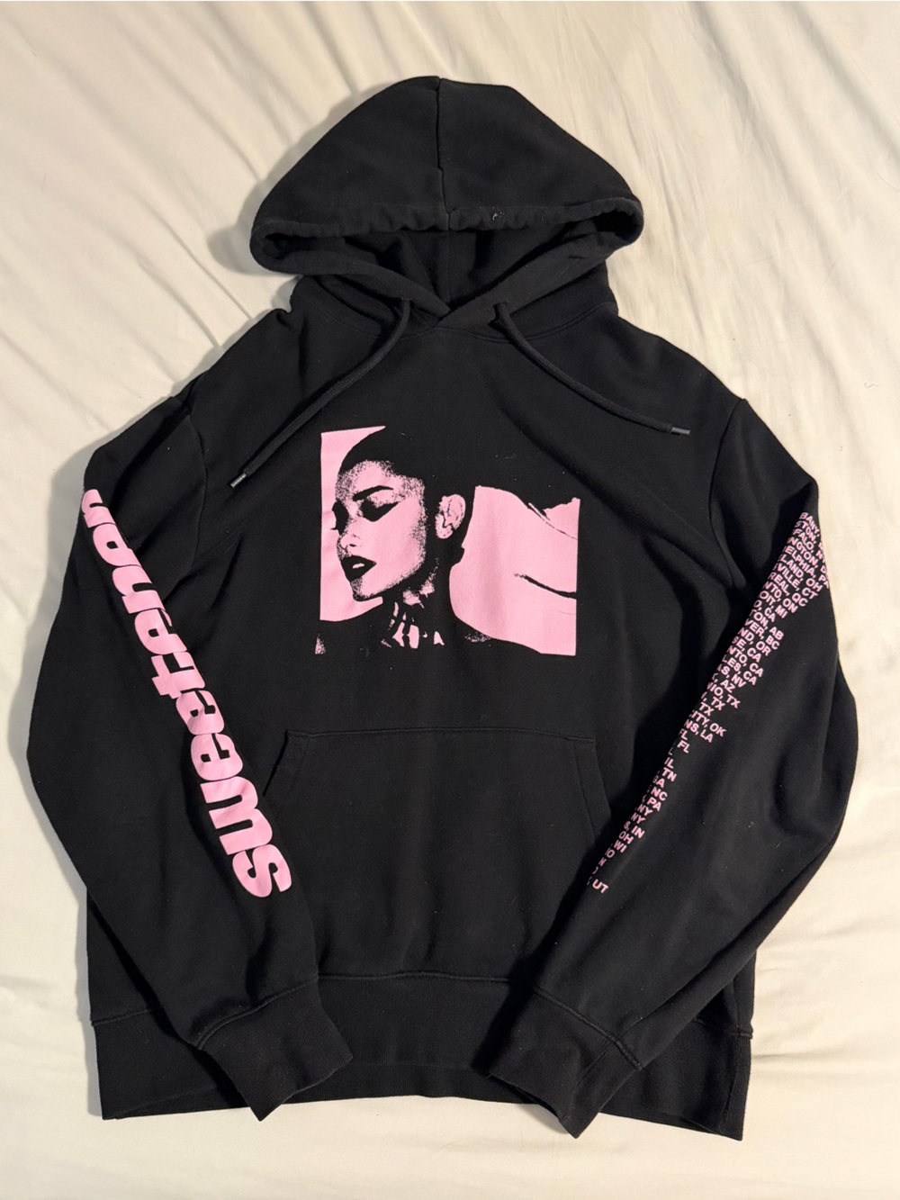 Ariana Grande Sweetener tour black Hoodie